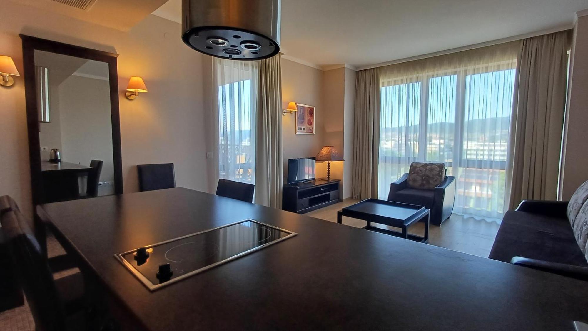 Royal Beach Private Apartments Солнечный берег Экстерьер фото