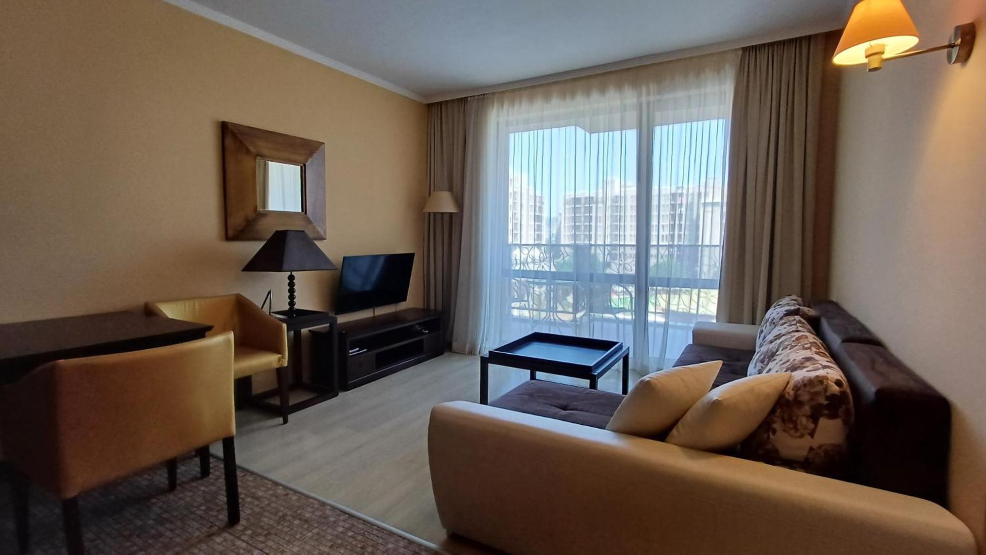 Royal Beach Private Apartments Солнечный берег Экстерьер фото