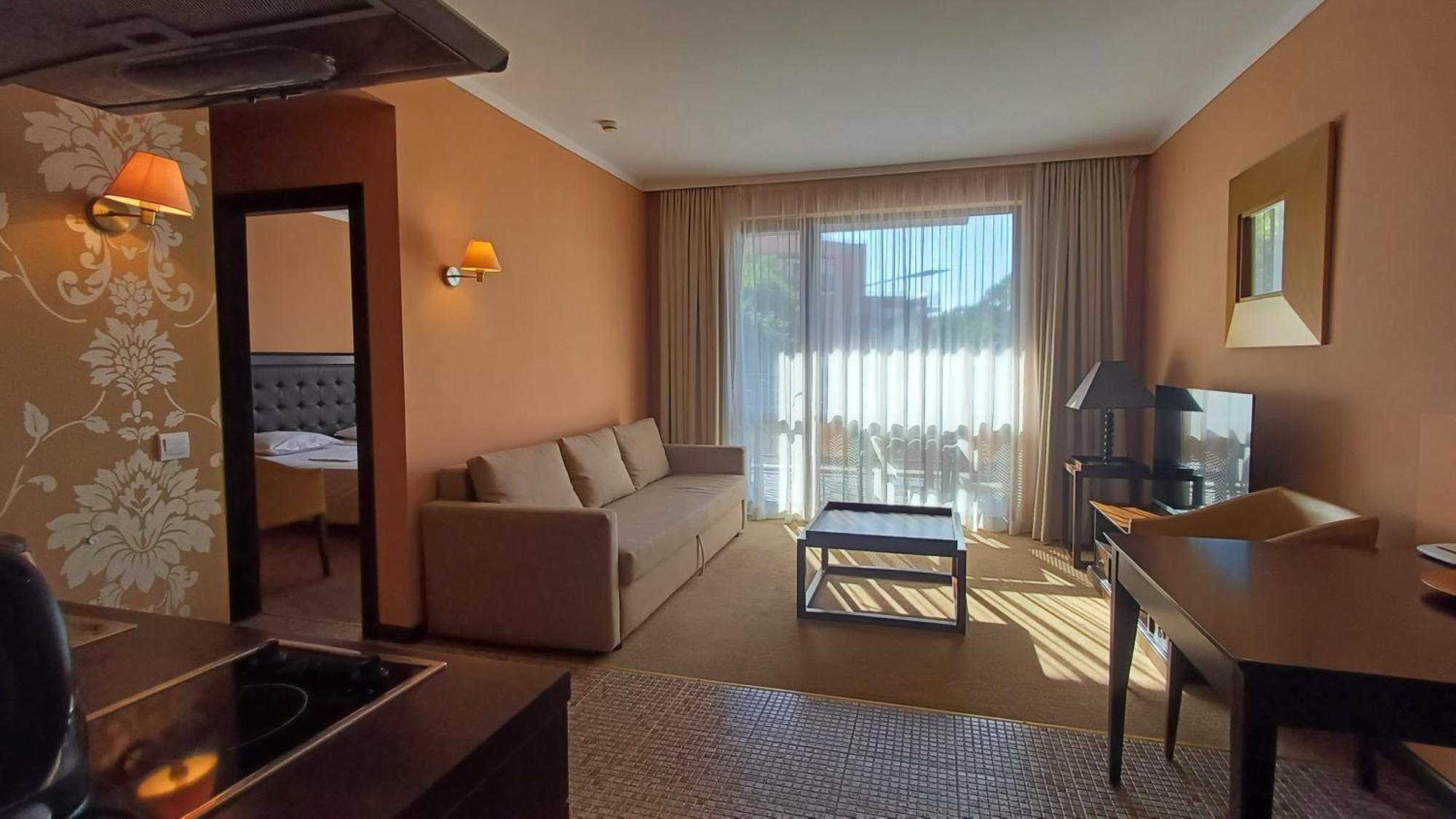 Royal Beach Private Apartments Солнечный берег Экстерьер фото