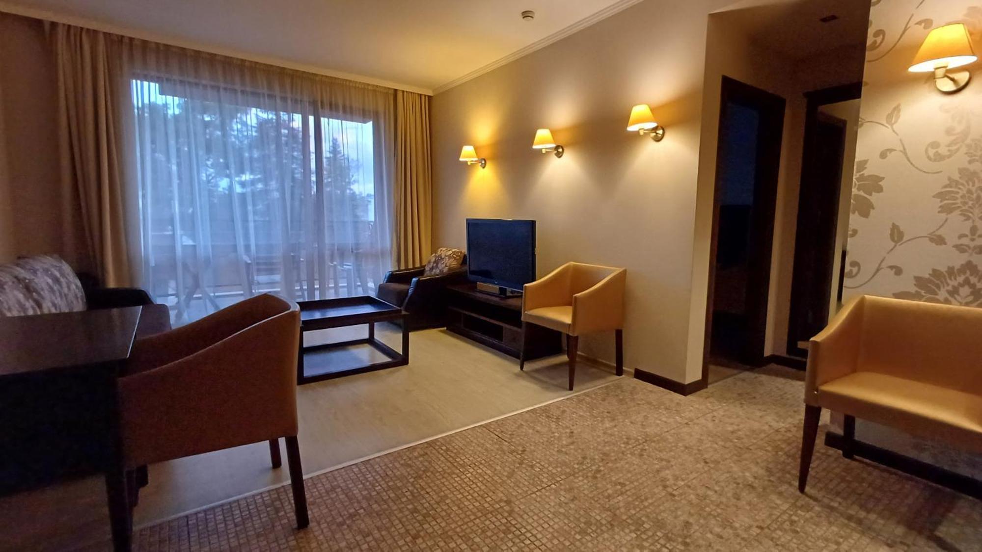 Royal Beach Private Apartments Солнечный берег Экстерьер фото