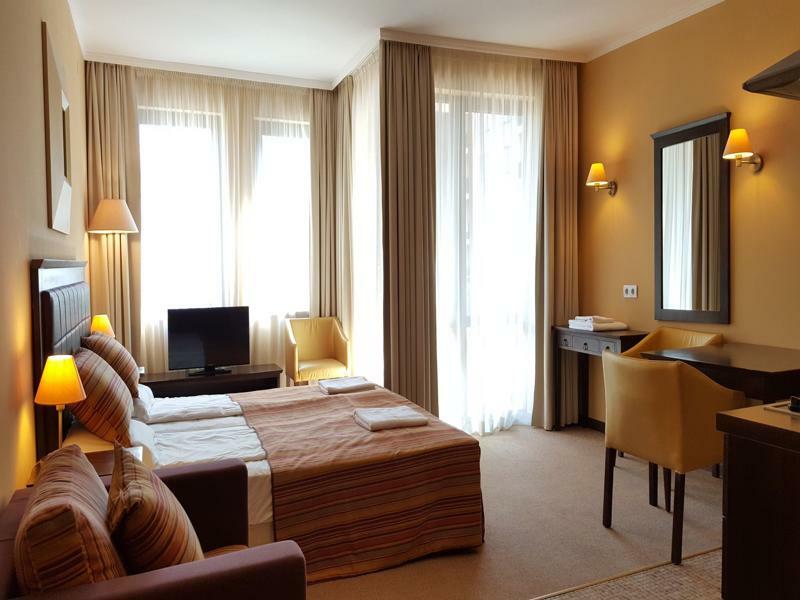 Royal Beach Private Apartments Солнечный берег Экстерьер фото